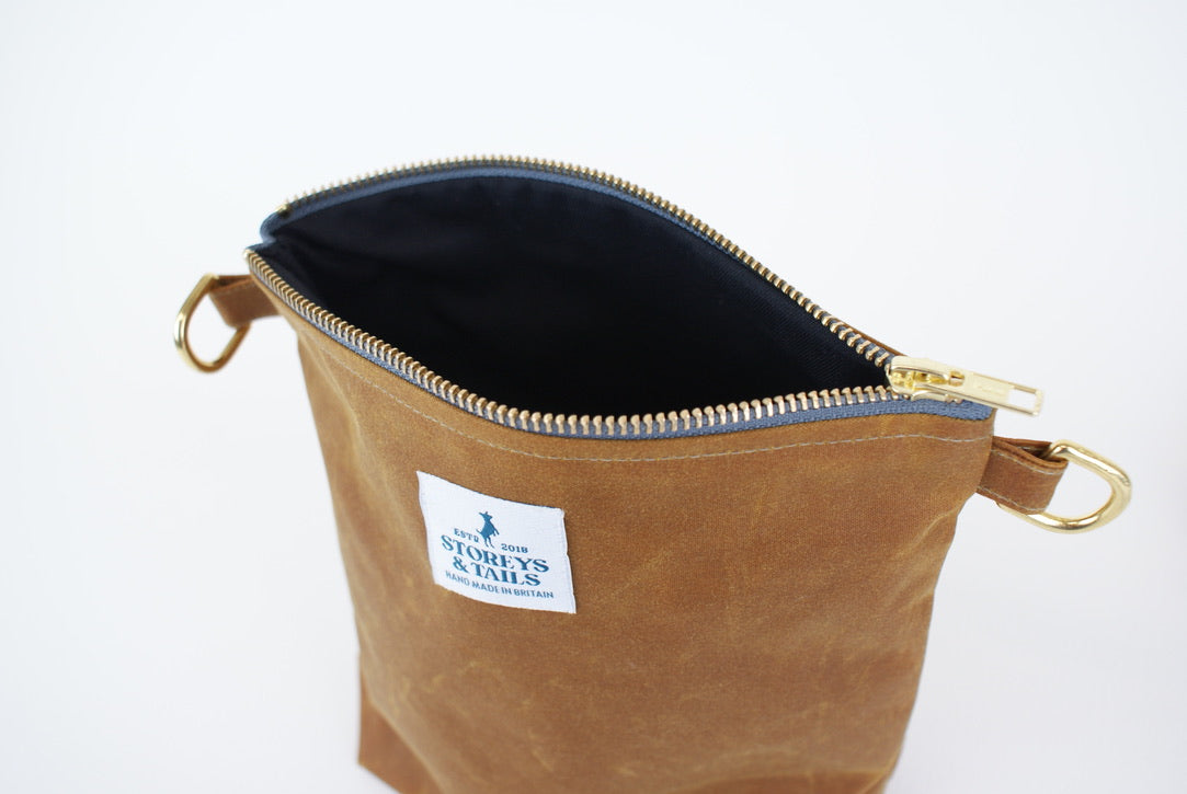 Peppercombe cross body bag - Honey wax cotton