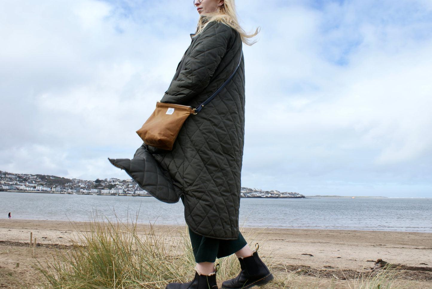 Peppercombe cross body bag - Honey wax cotton