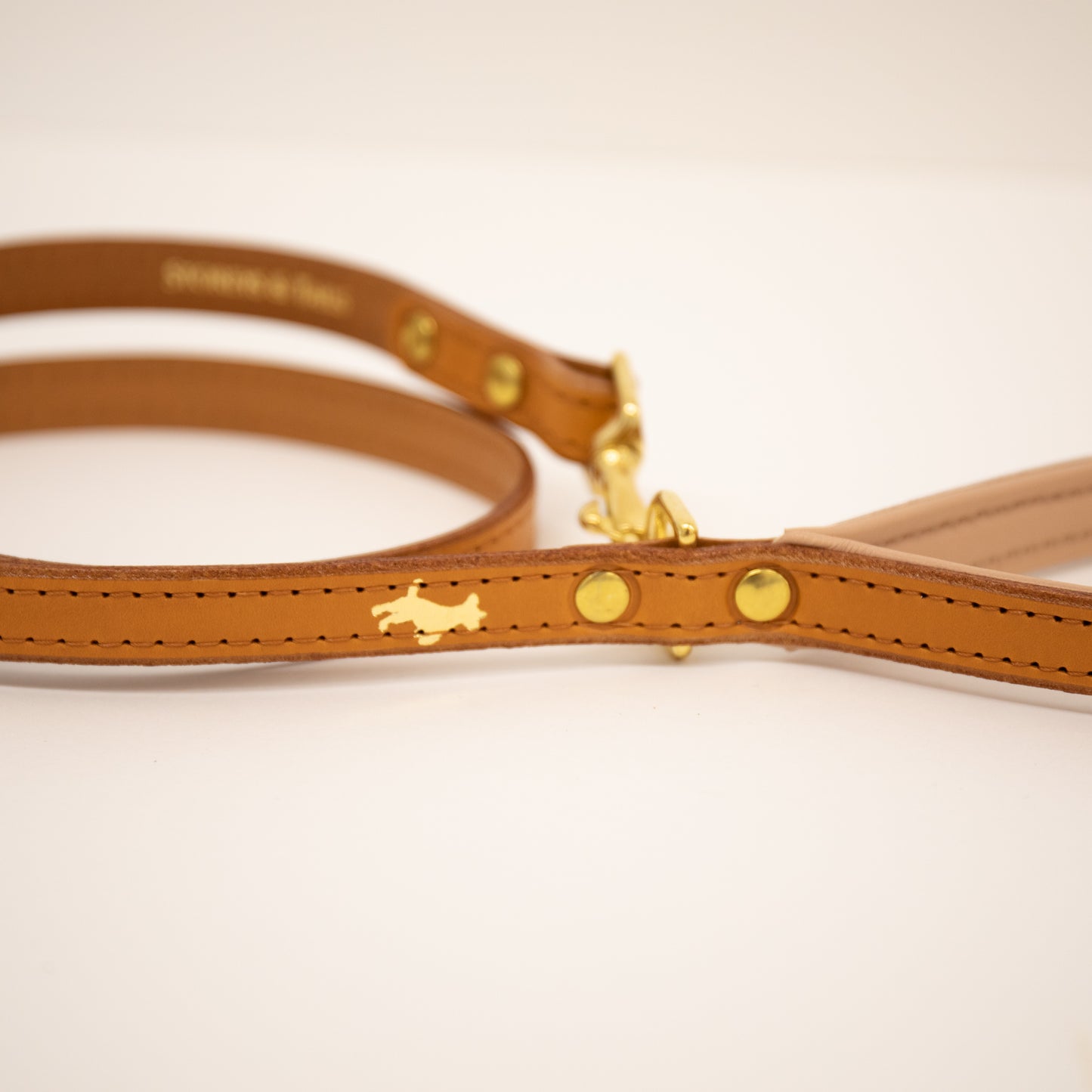 Nacho tan padded luxury leather lead