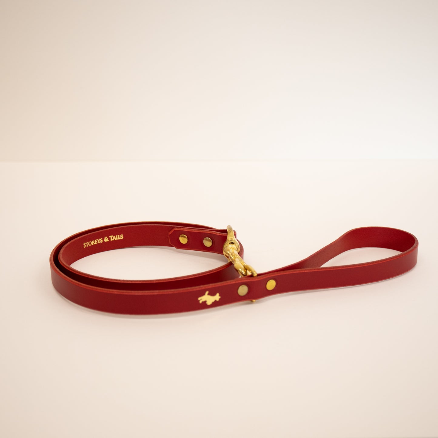 Cranberry luxury leather lead