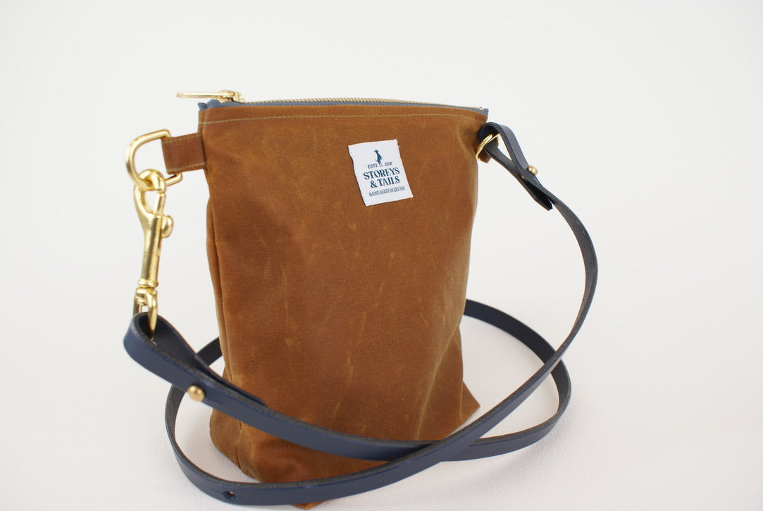 Peppercombe cross body bag - Honey wax cotton