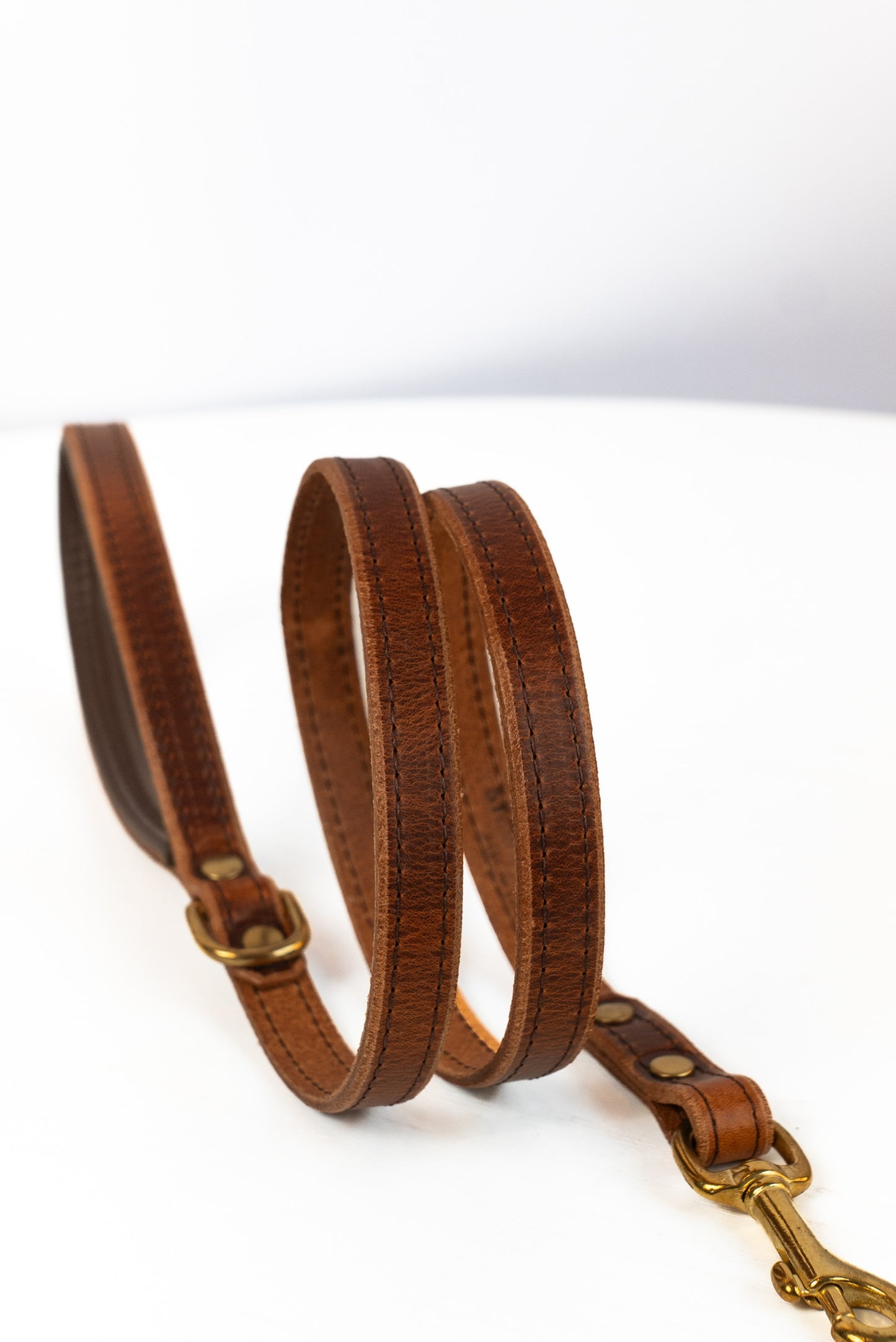 Padded luxury leather lead - Chestnut